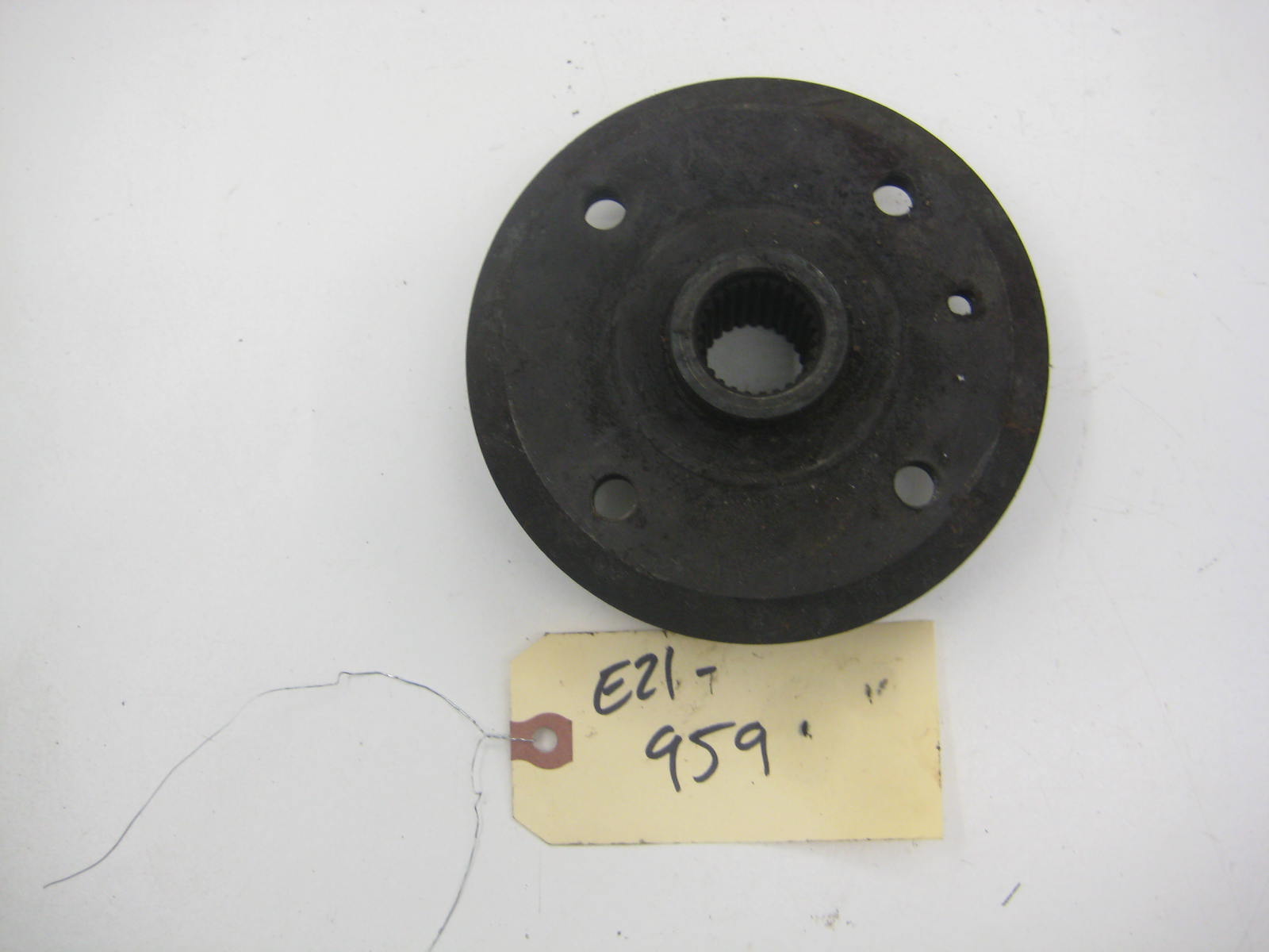 BMW E21 320 Rear Hub E21 959