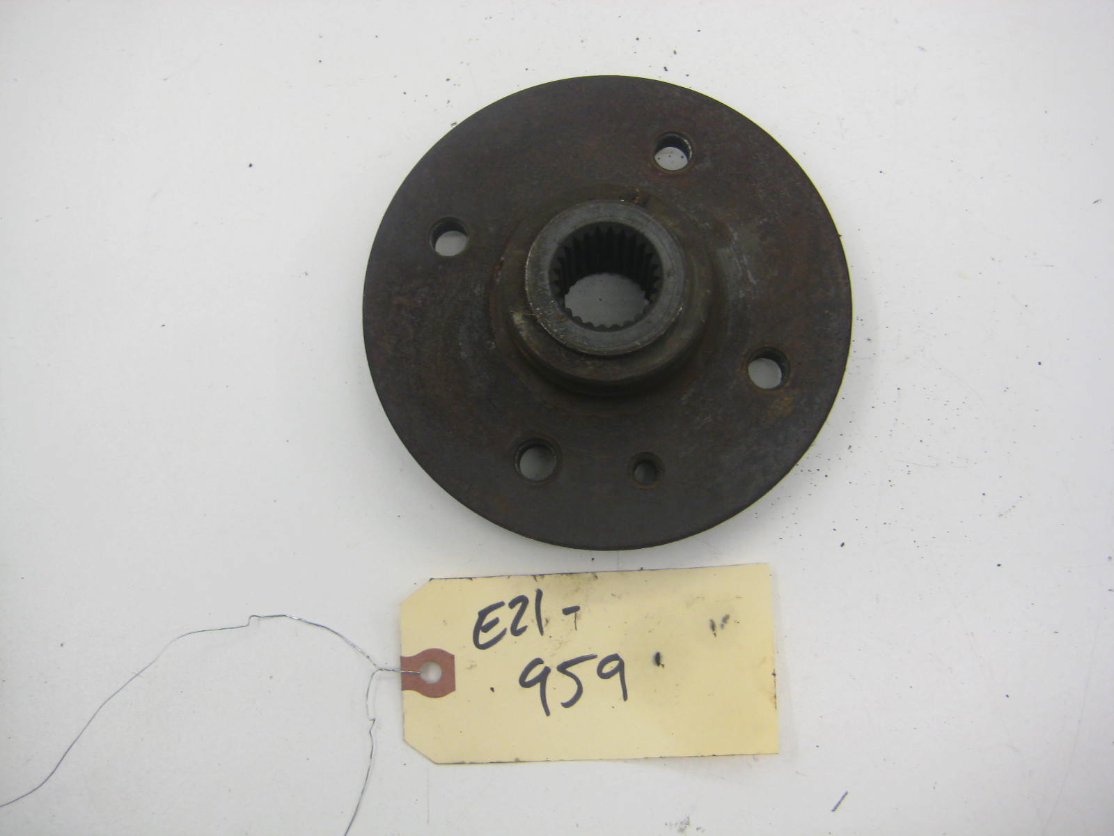 BMW E21 320 Rear Hub E21 959