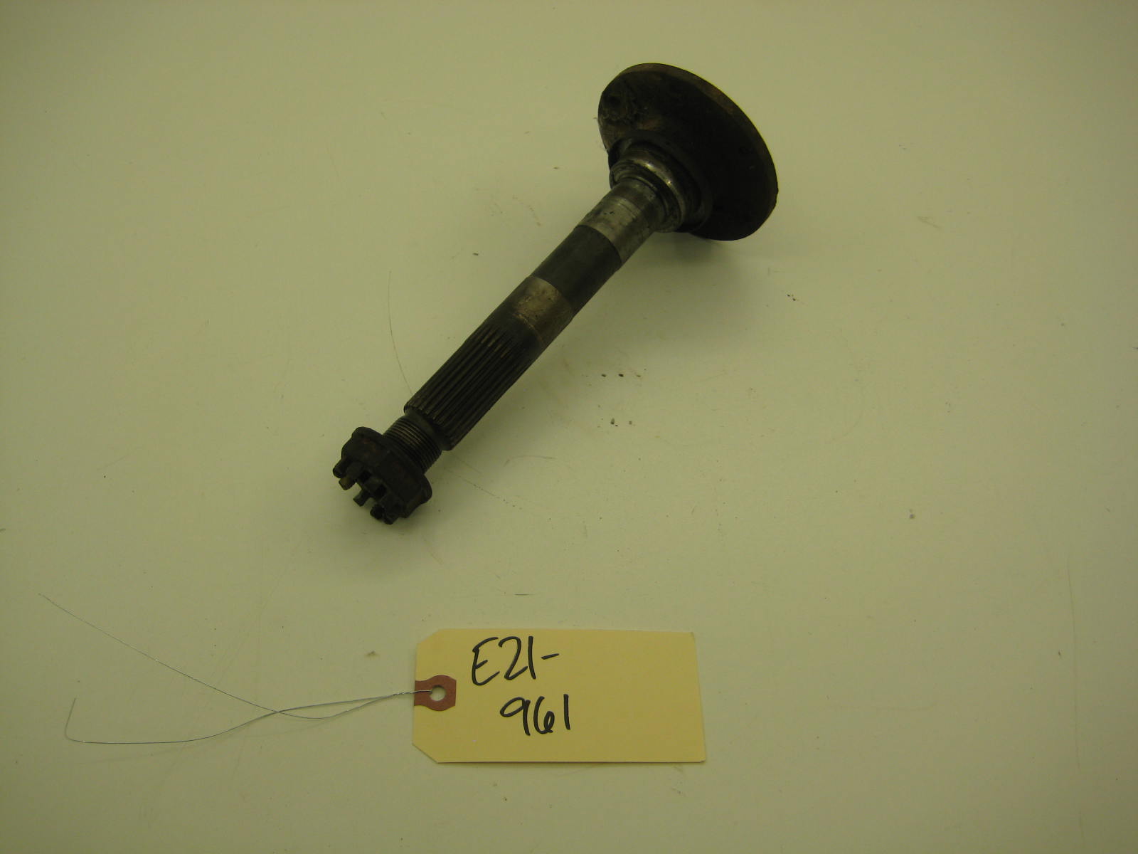 BMW E21 320 Rear Stub Axle 2