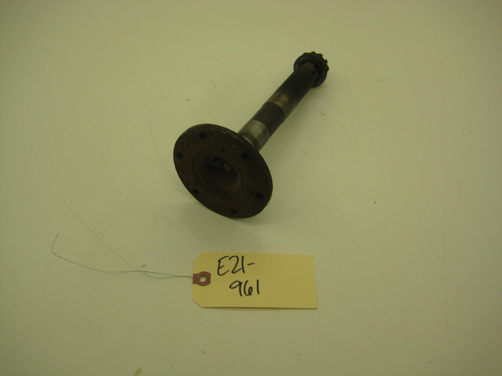 BMW E21 320 Rear Stub Axle 2