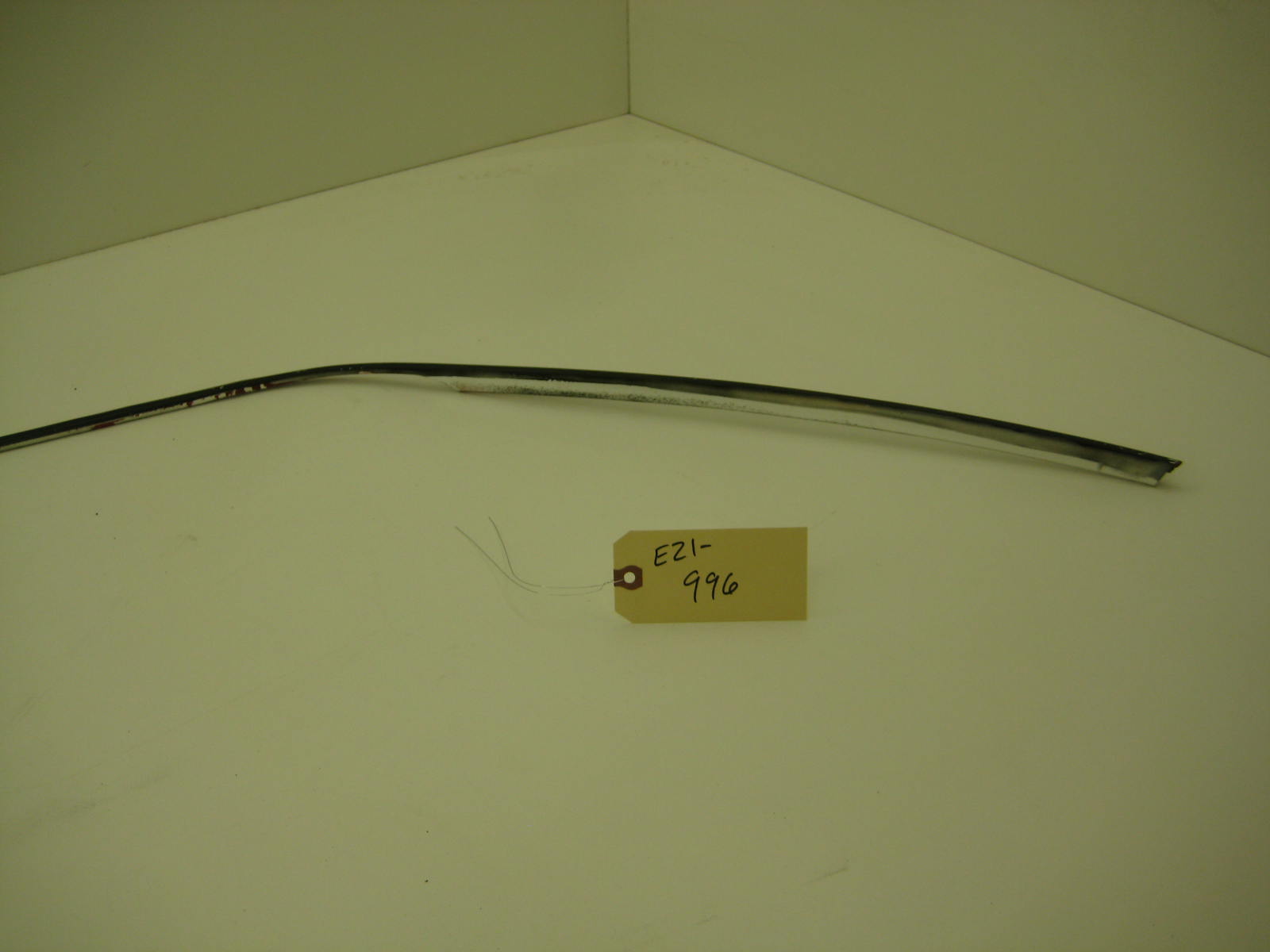 BMW E21 320 Passenger Drip Trim