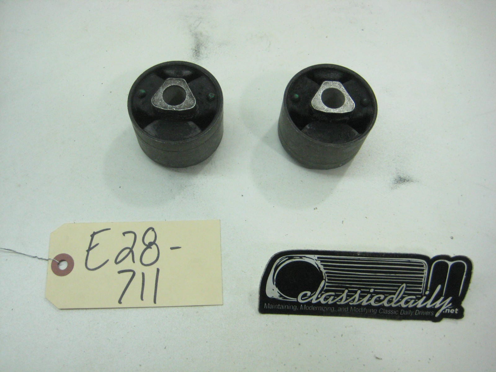 bmw e28 535 535is 528e upper control arm bushings 31 12 9 058 819