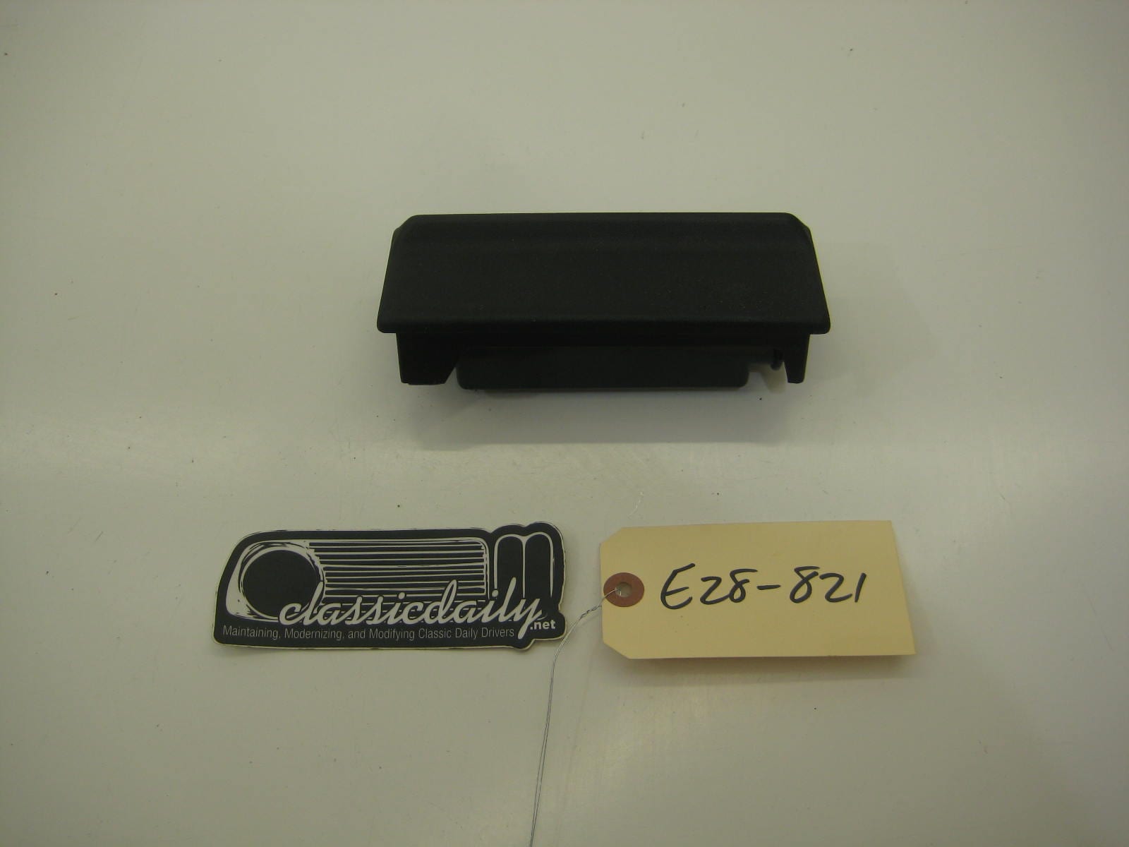 bmw e28 535 535is 528e center console ashtray black