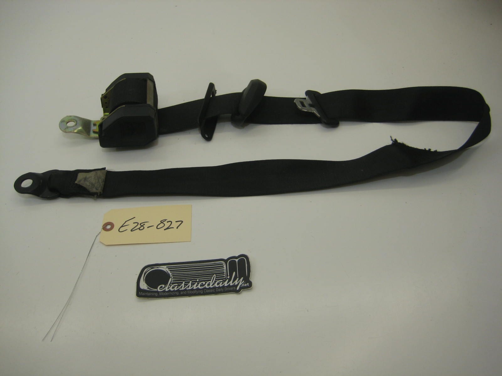 bmw e28 535 535is 528e seat belt front passenger right black