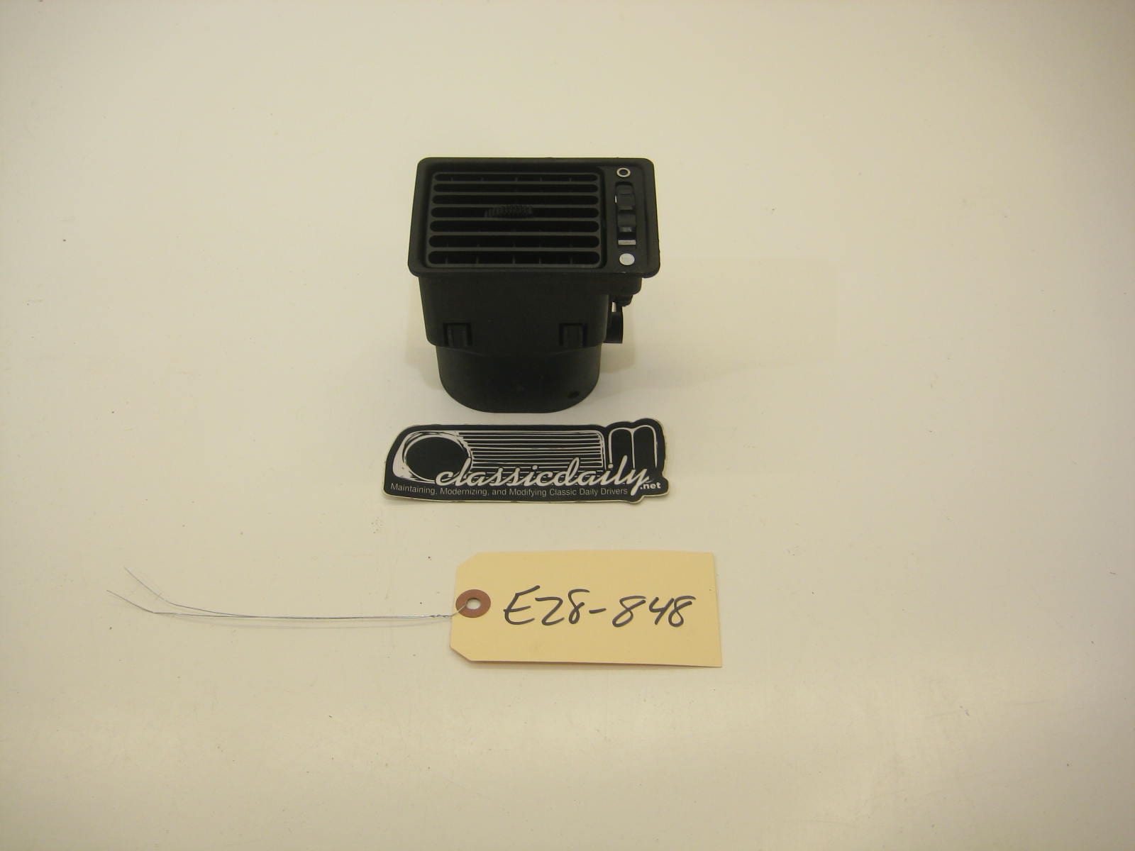bmw e28 535 535is 528e air vent us passenger right 1 367 582 1 6422