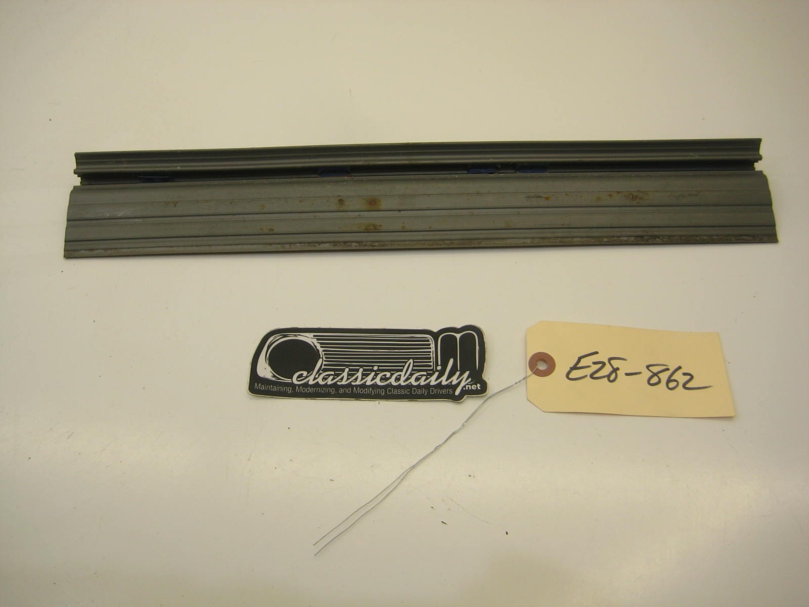 bmw e28 535 535is 528e rear door sill trim grey