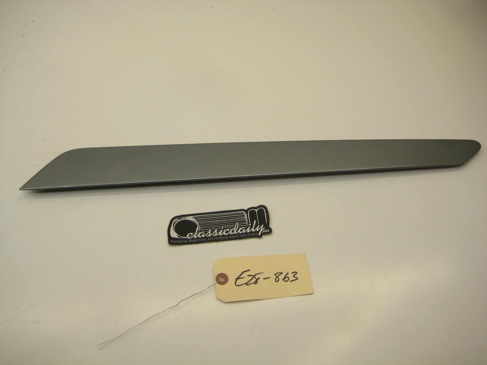 bmw e28 535 535is 528e exterior driver left c pillar vent cover