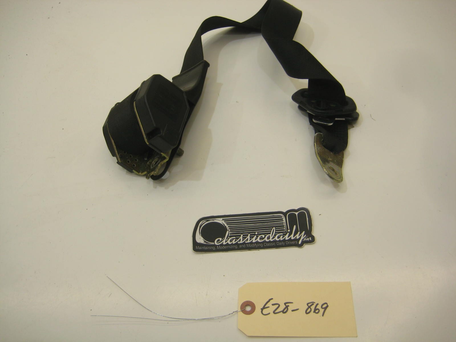bmw e28 535 535is 528e passenger right rear seat belt assembly