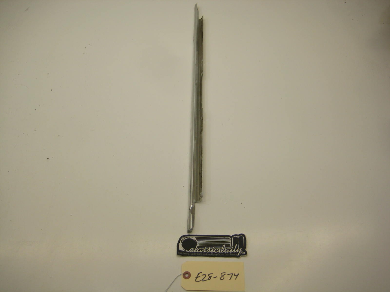 bmw e28 535 535is 528e rear passenger right interior window trim