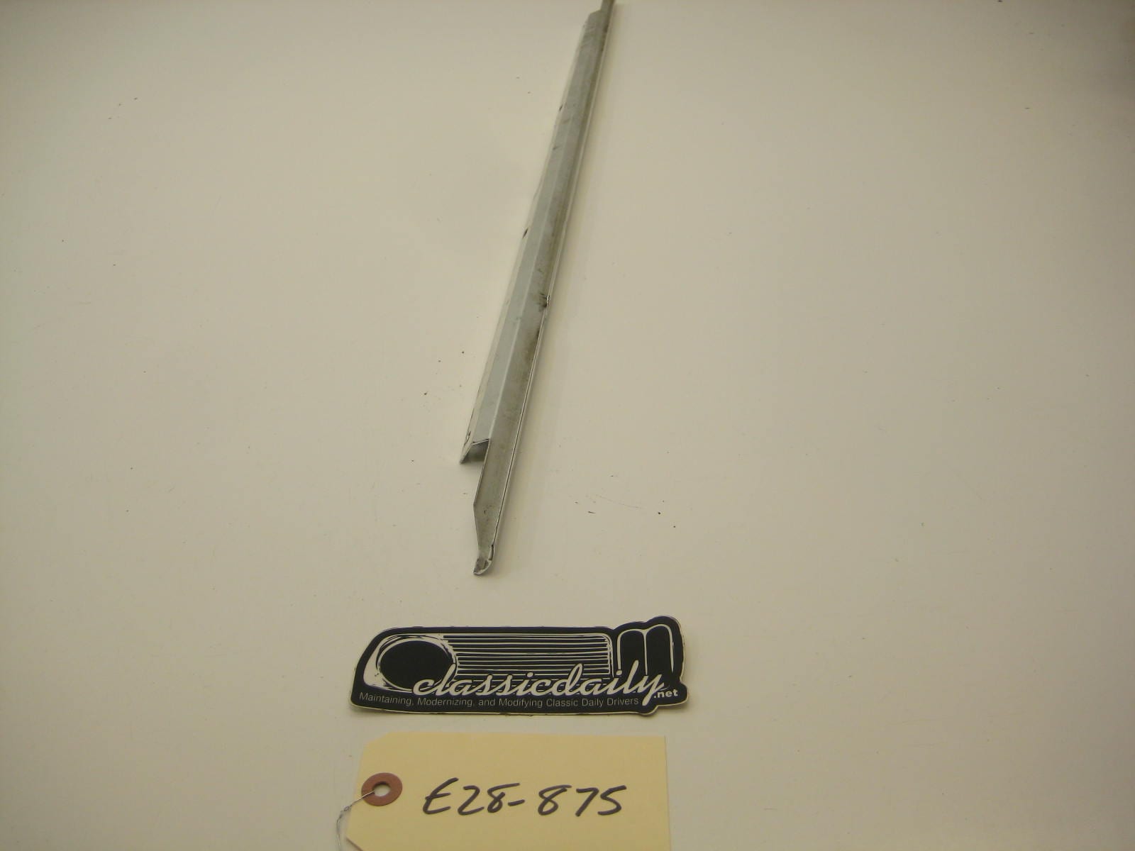 bmw e28 535 535is 528e rear driver left interior window trim