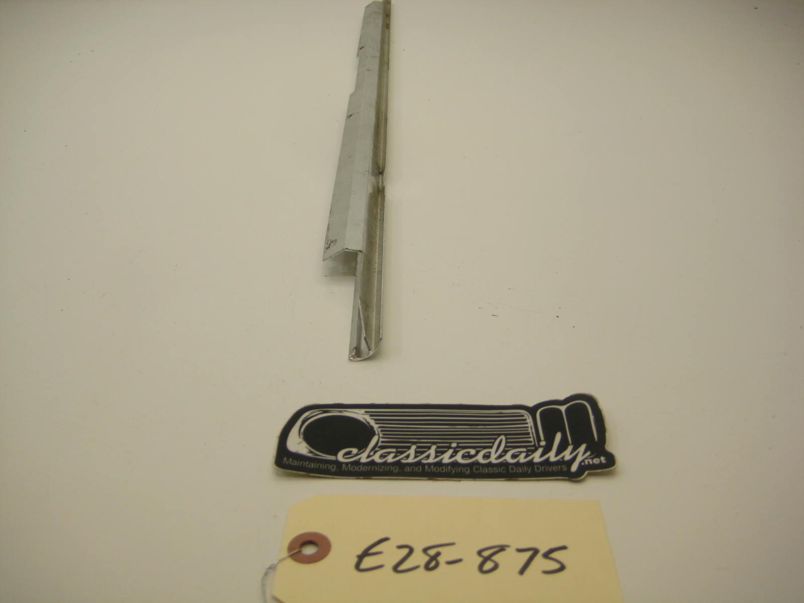bmw e28 535 535is 528e rear driver left interior window trim