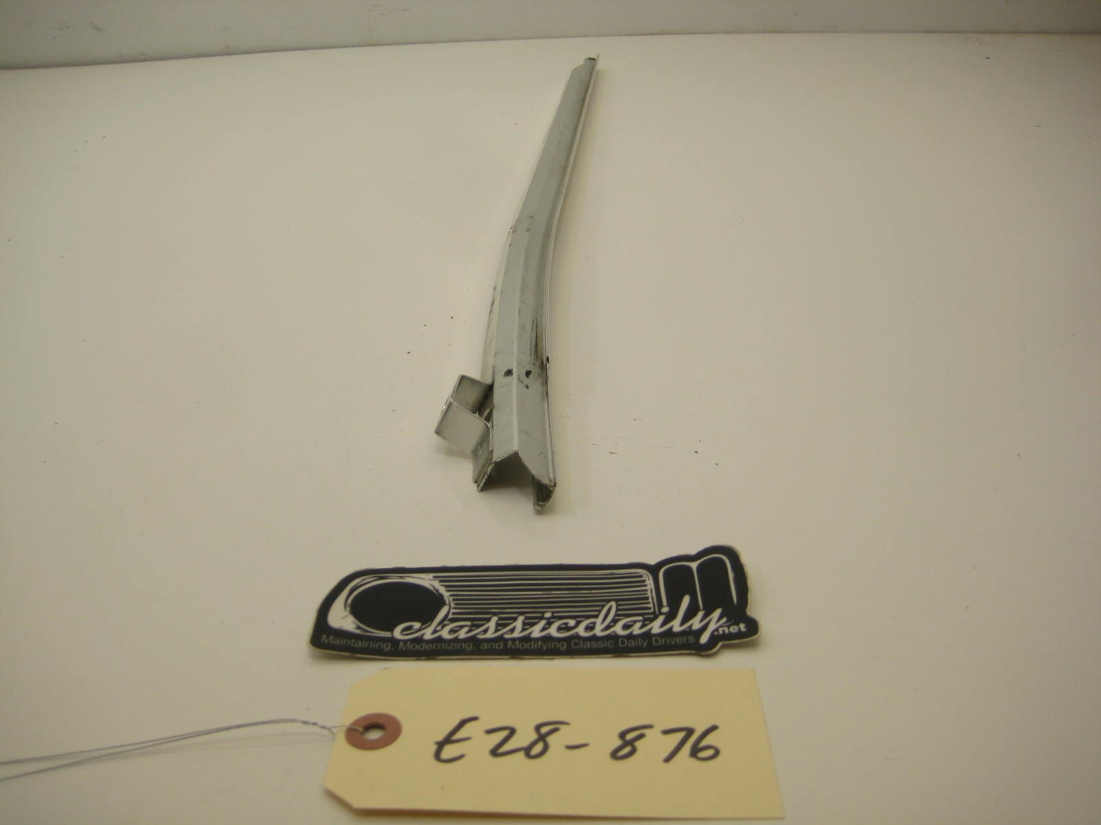 bmw e28 535 535is 528e front passenger right interior window trim