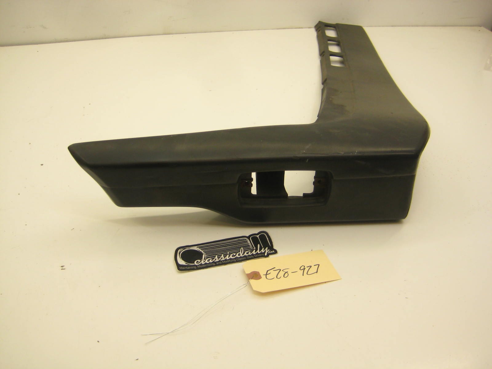 bmw e28 535 535is 528e passenger right front upper bumper trim