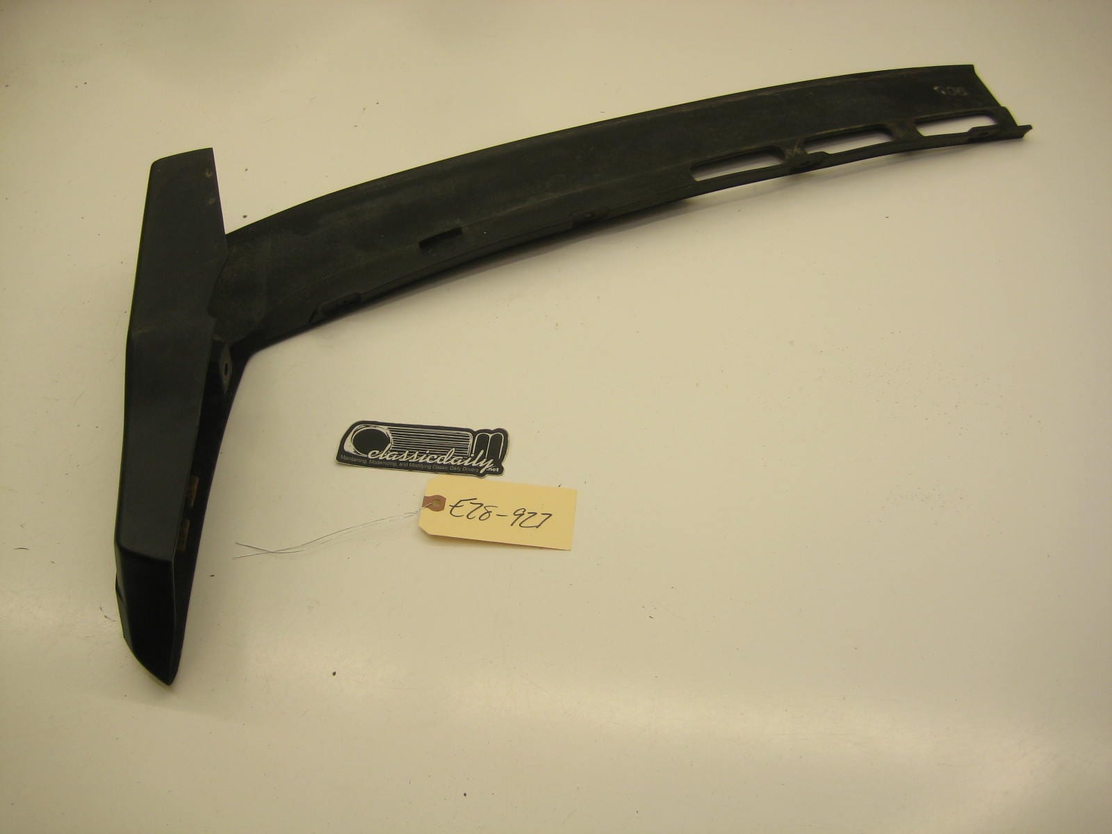 bmw e28 535 535is 528e passenger right front upper bumper trim