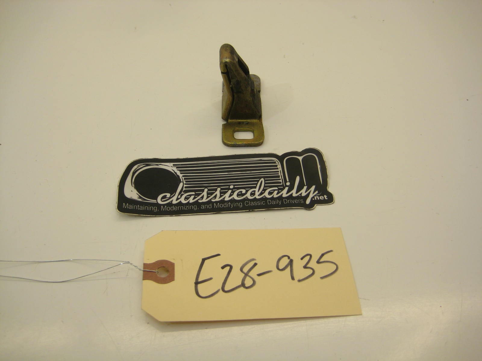 bmw e28 535 535is 528e trunk latch