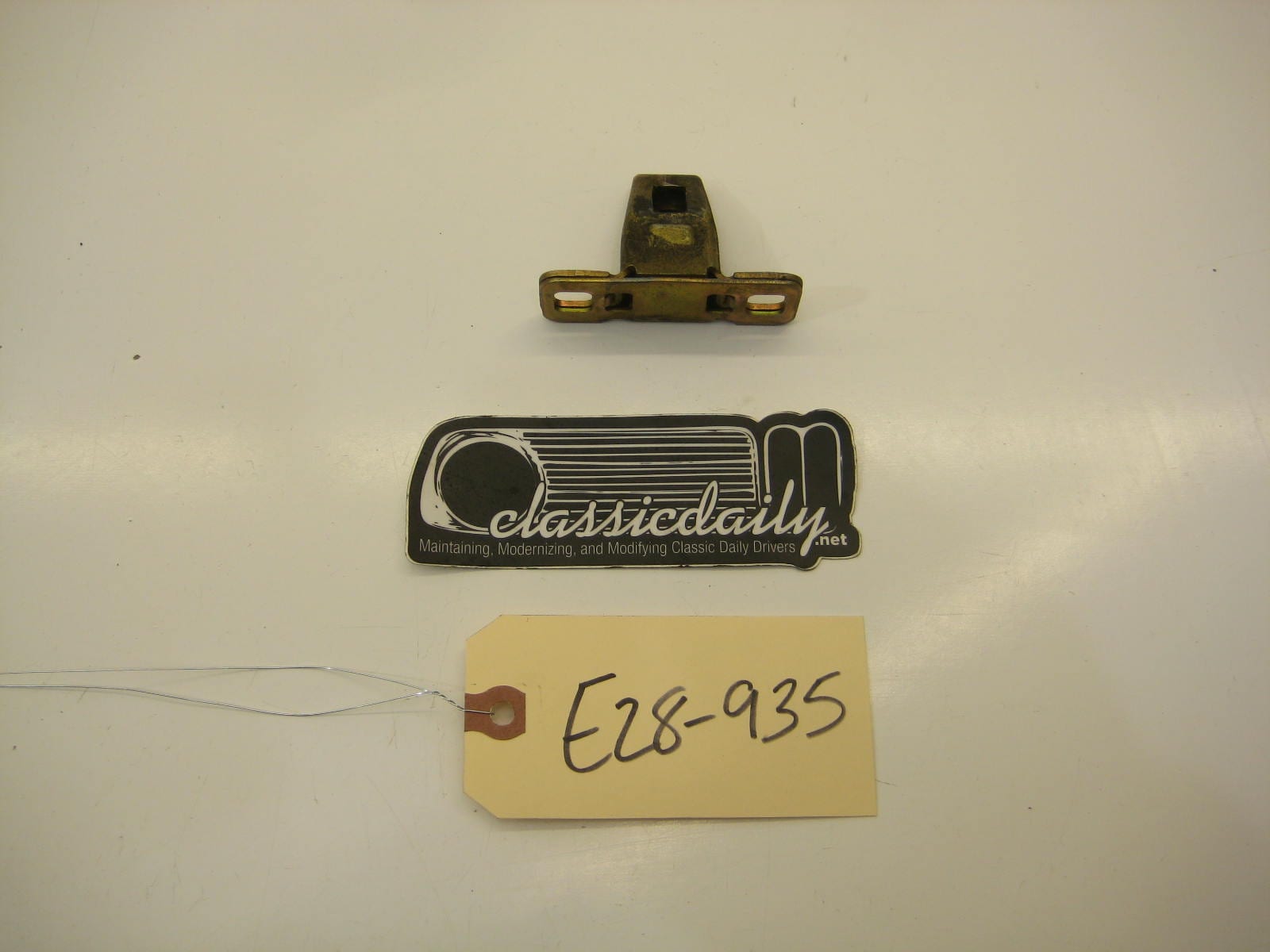 bmw e28 535 535is 528e trunk latch
