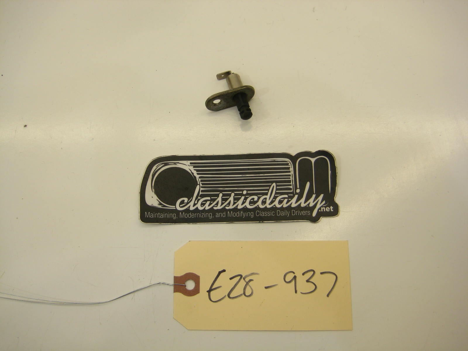 bmw e28 535 535is 528e trunk light switch
