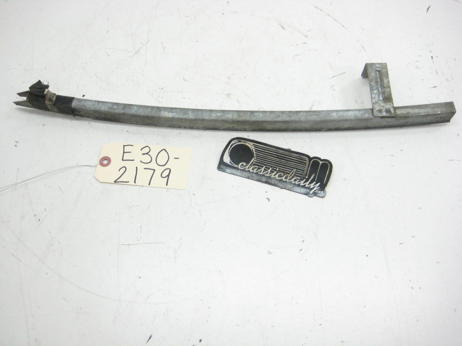 bmw e30 325 318 convertible front door window guide