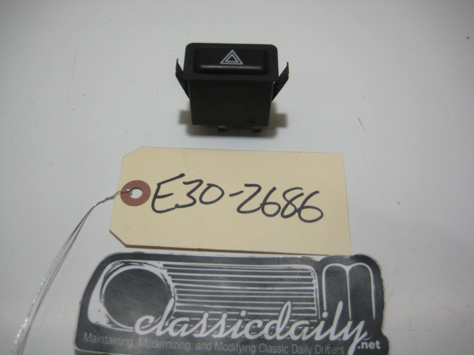 bmw e30 325 318 e30 hazard switch sae qc 79 lk 8319