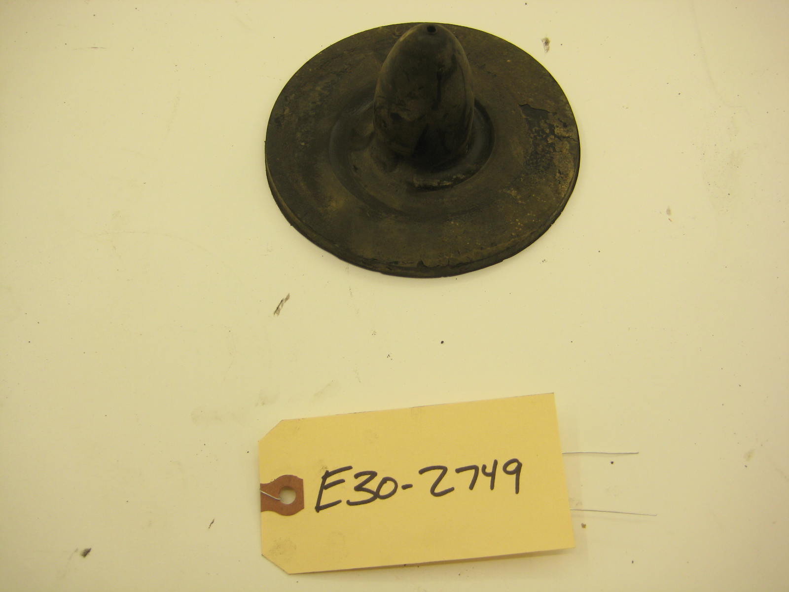 bmw e30 325 318 upper rear spring pad