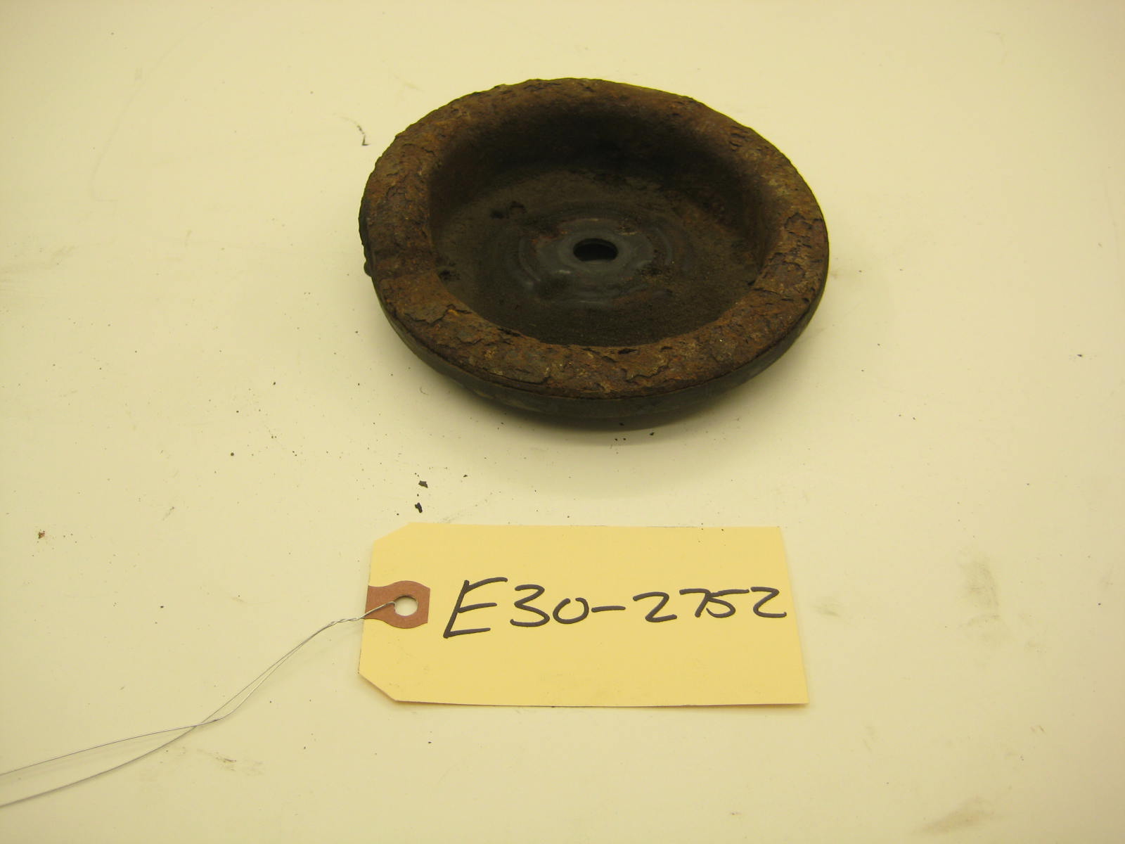 bmw e30 325 318 front upper spring hat