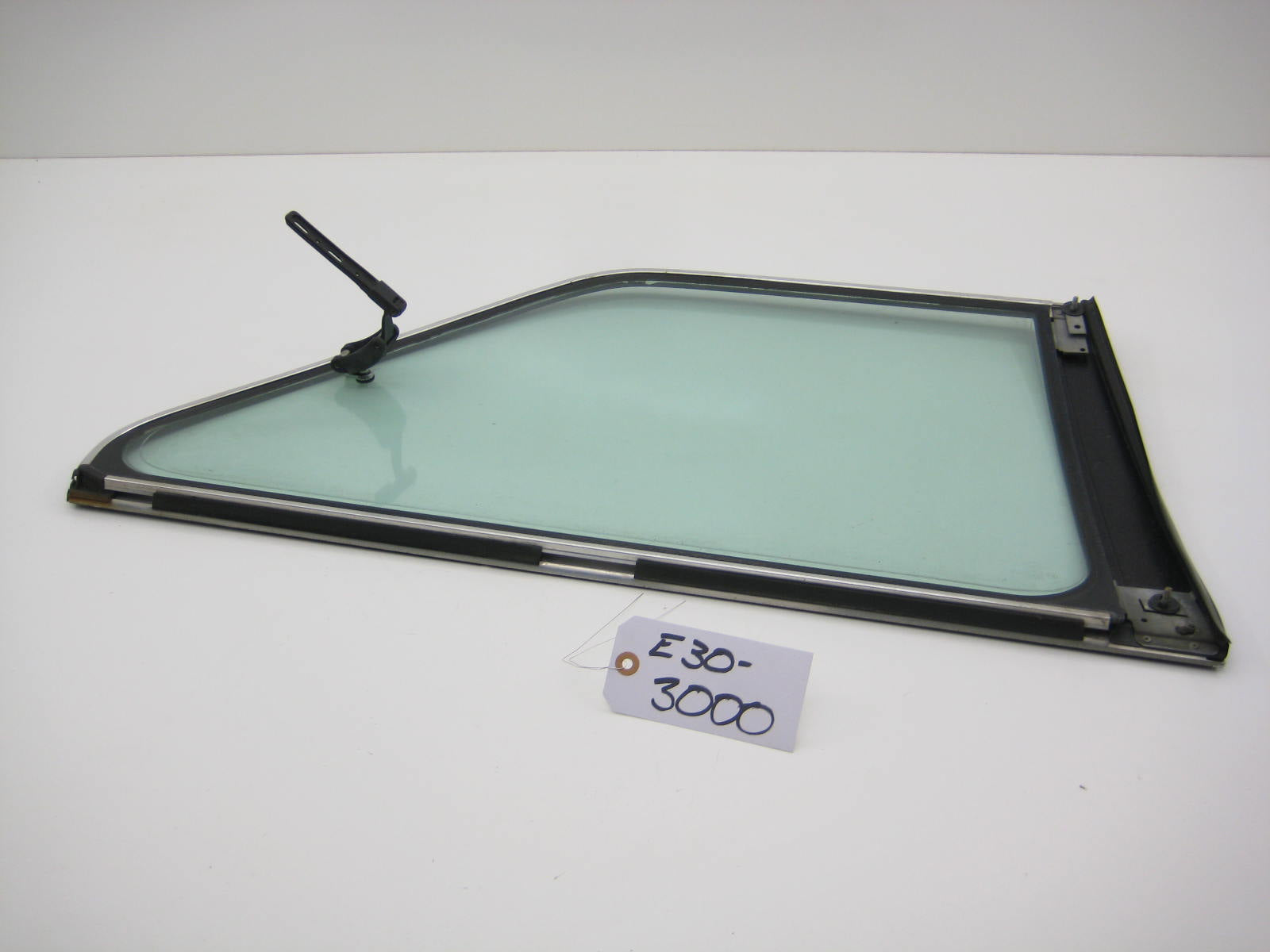 bmw e30 318 325 drivers left flip out side window
