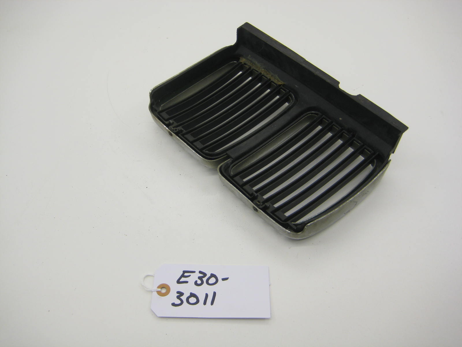 bmw e30 318 325 center kidney grill