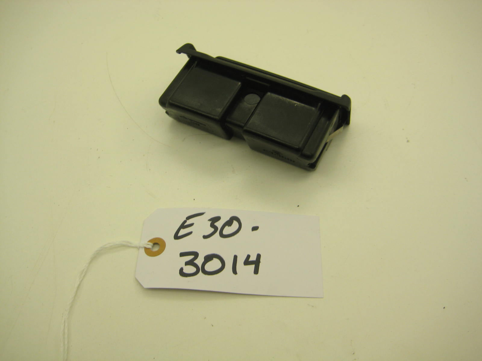 bmw e30 318 325 rear ashtray