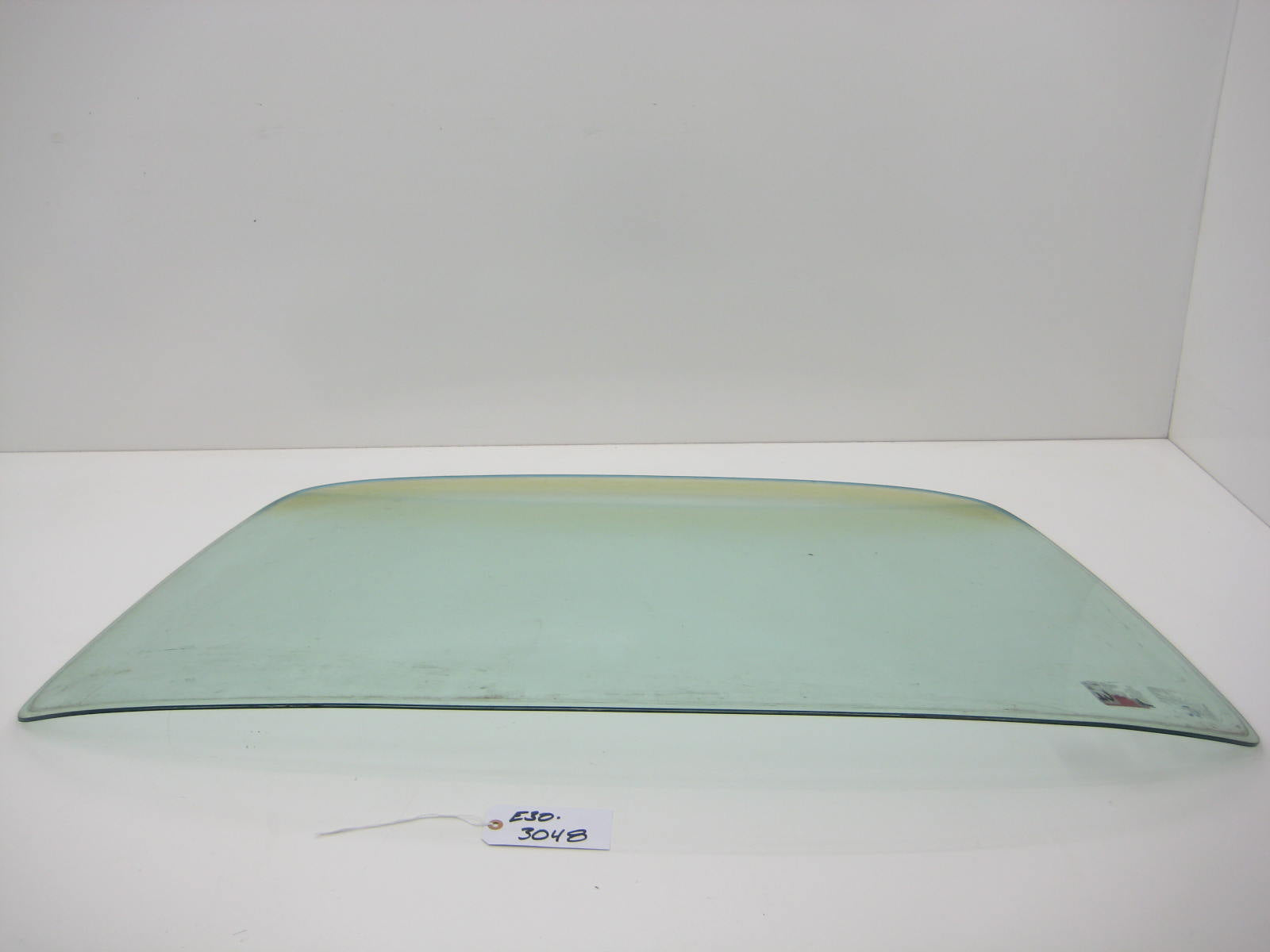 bmw e30 318 325 front windshield glass