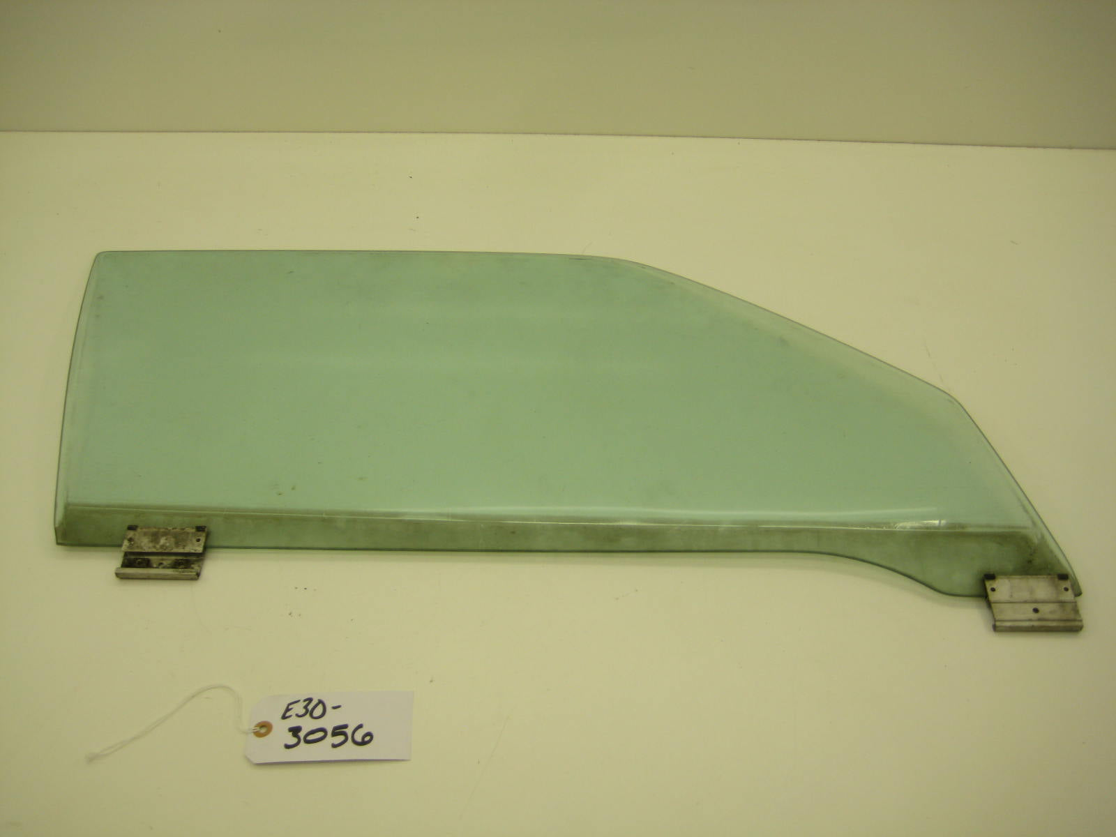 bmw e30 318 325 passenger side coupe window glass