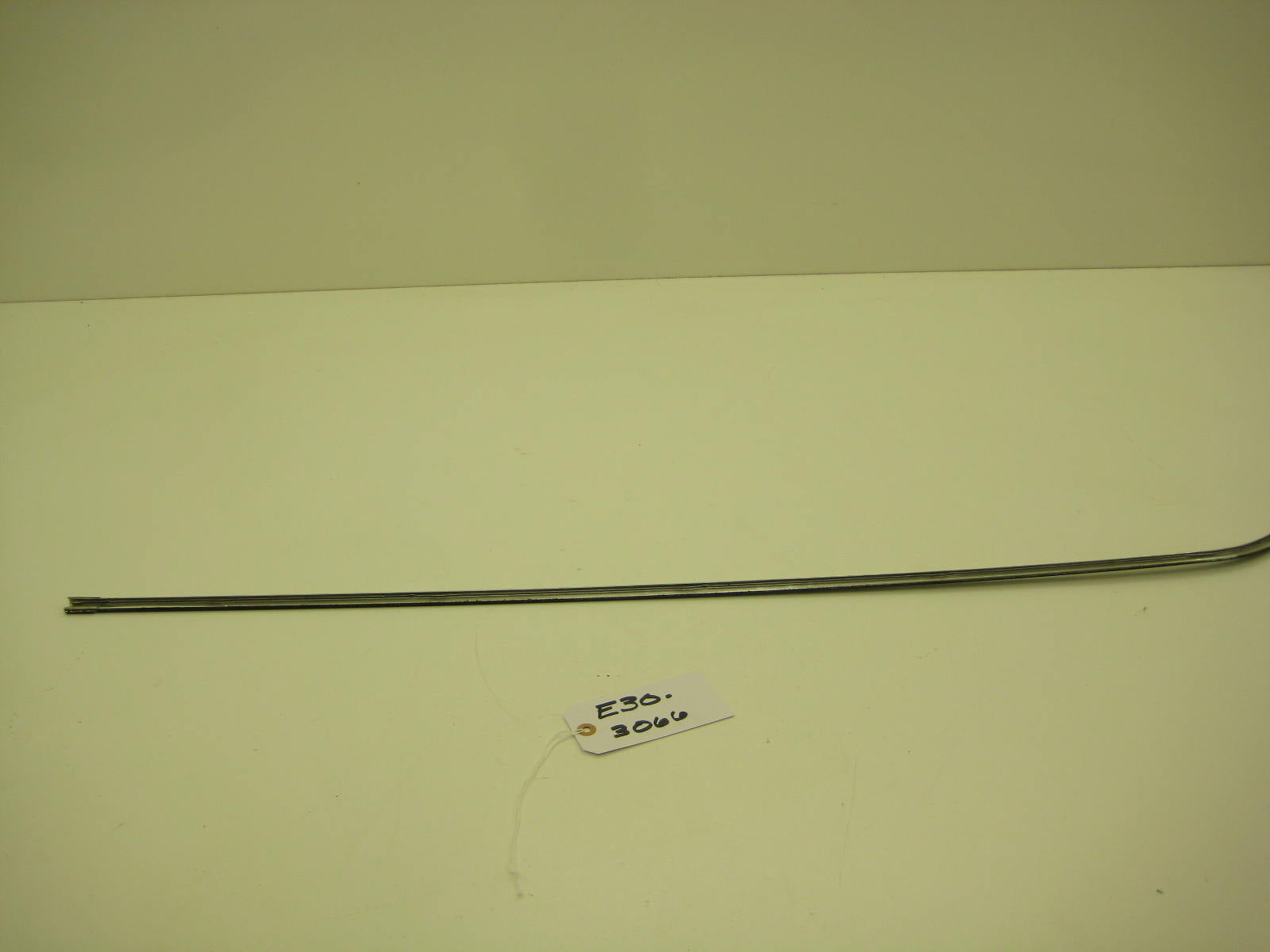bmw e30 318 325 passenger left side gutter trim