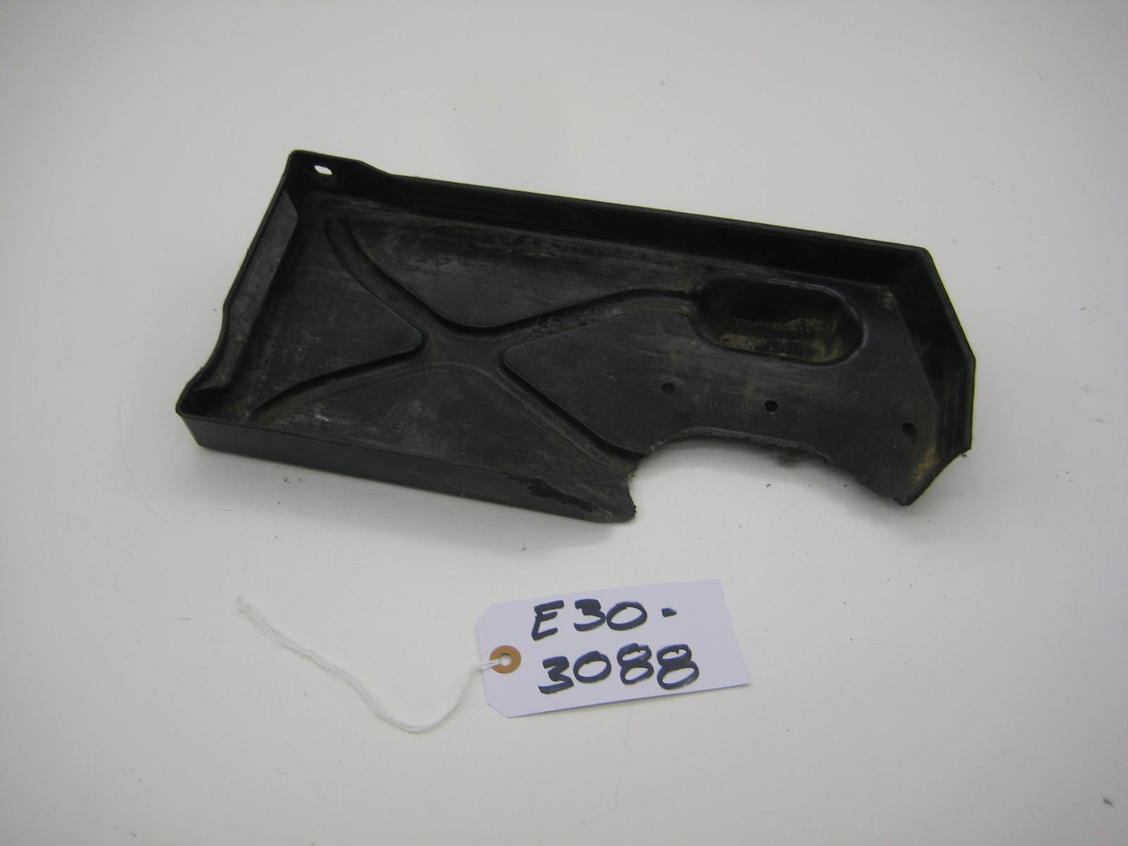 bmw e30 318 325 under battery tray