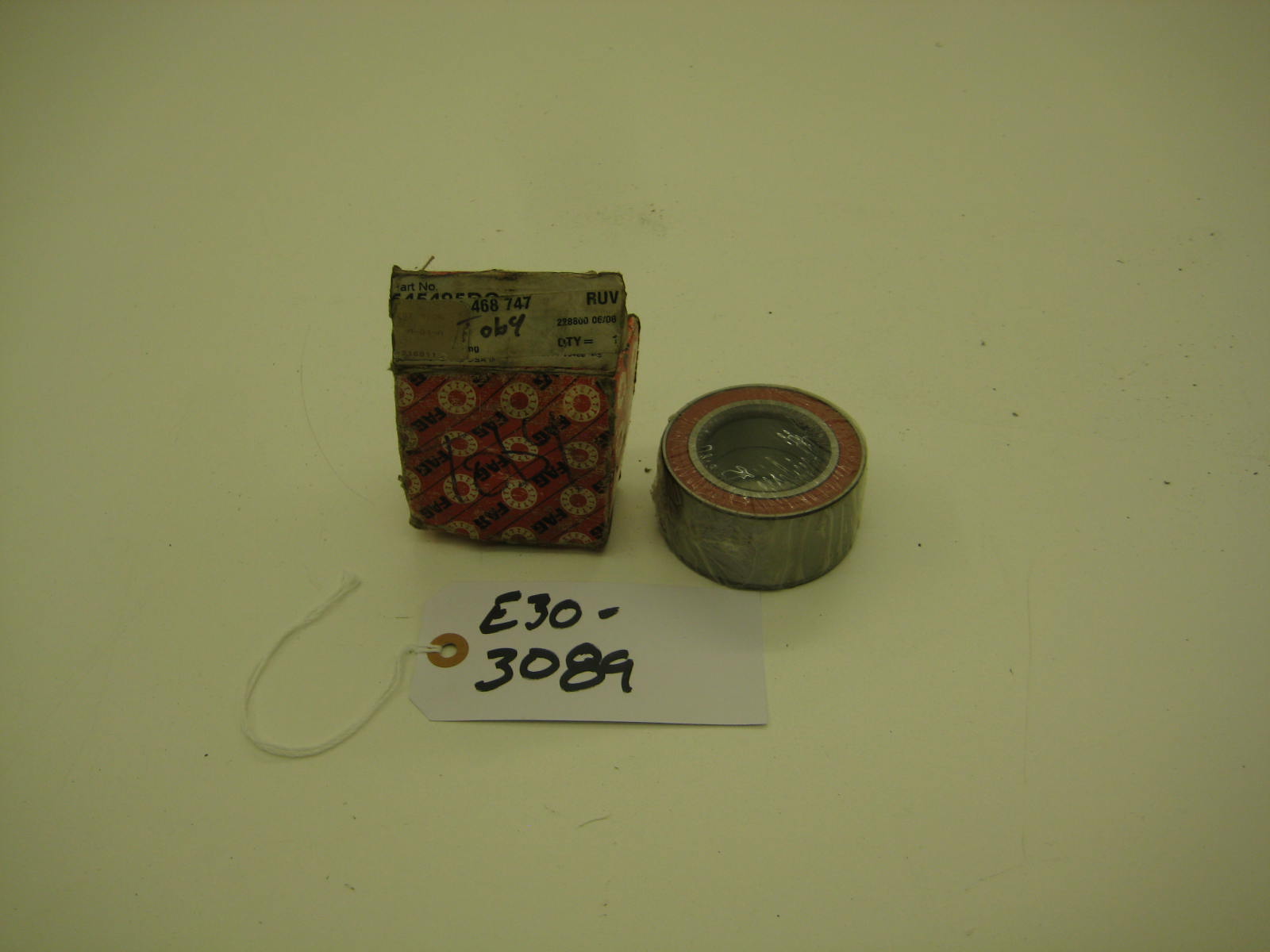 bmw e30 318 325 rear wheel bearing 33 41 1 468 747