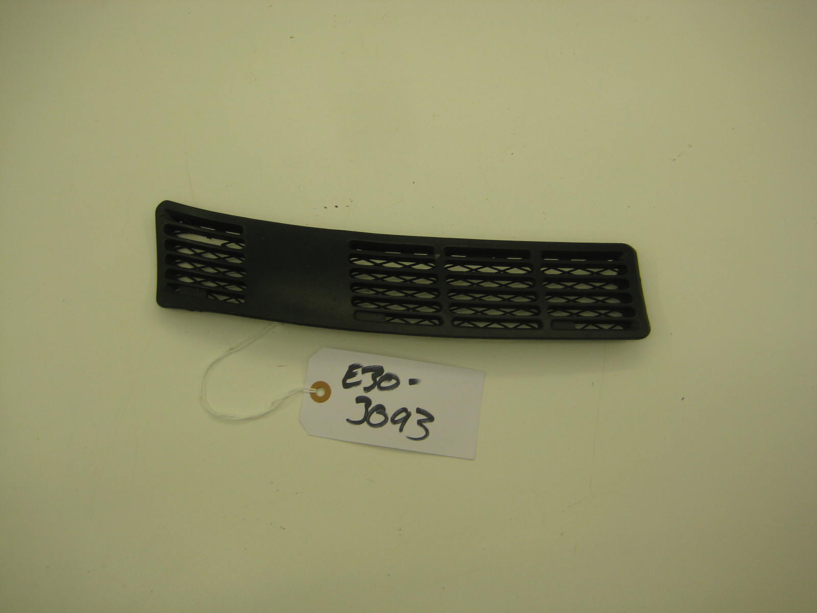bmw e30 318 325 fresh air vent trim