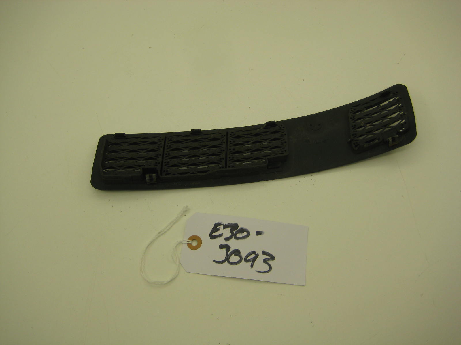 bmw e30 318 325 fresh air vent trim