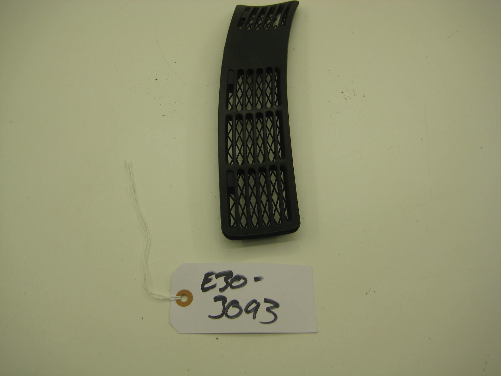 bmw e30 318 325 fresh air vent trim