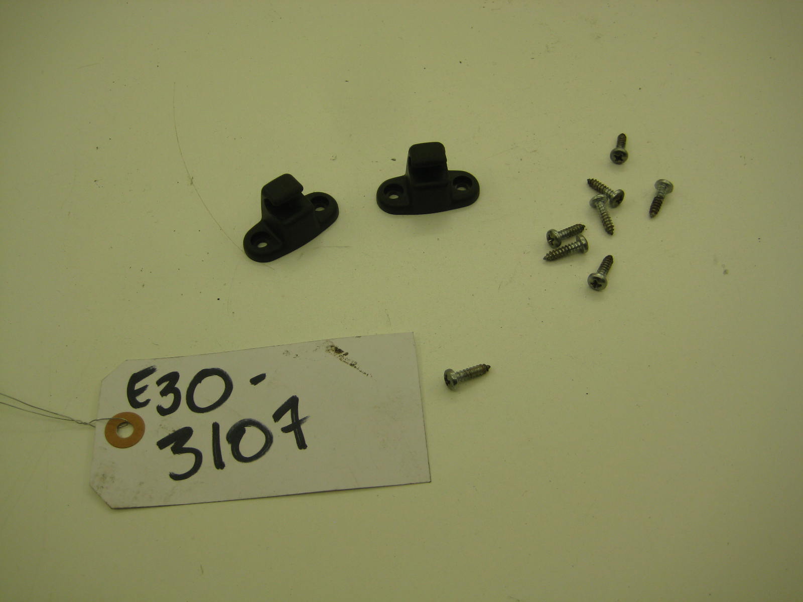 bmw e30 318 325 sun visor clips and hardware
