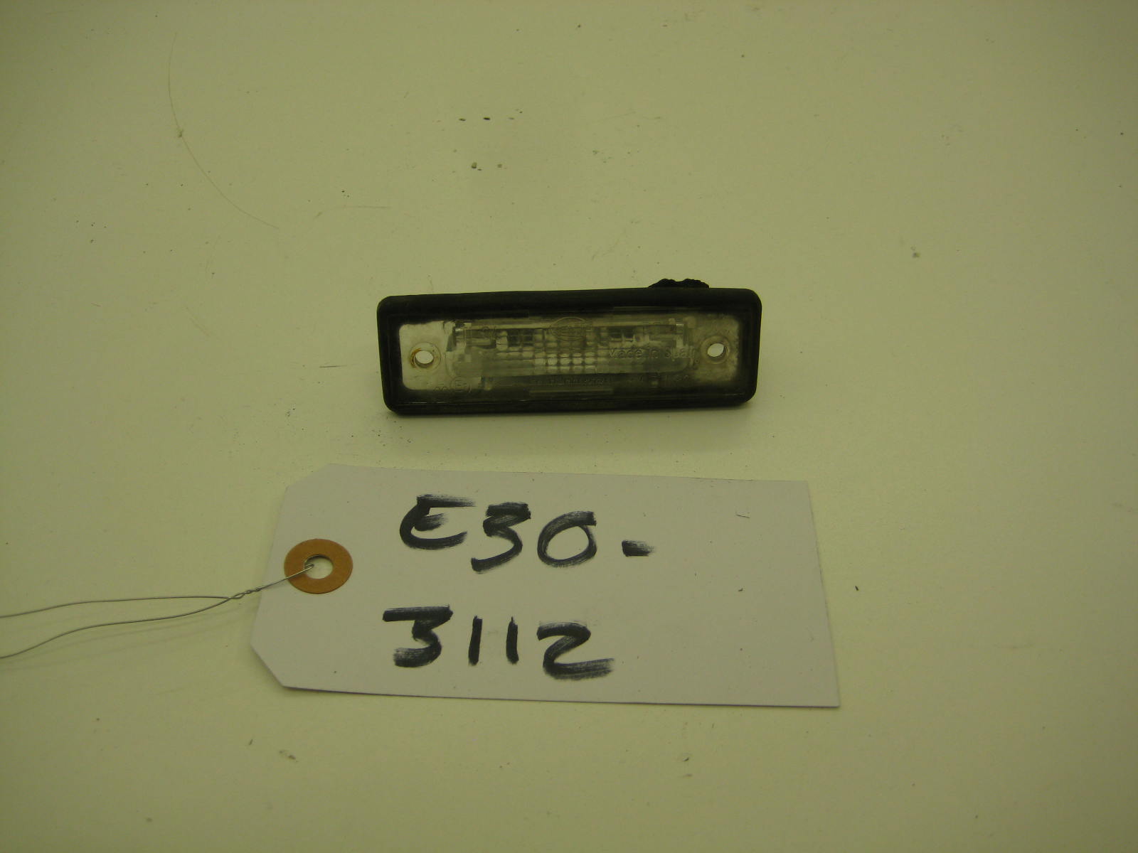 bmw e30 318 325 license plate light