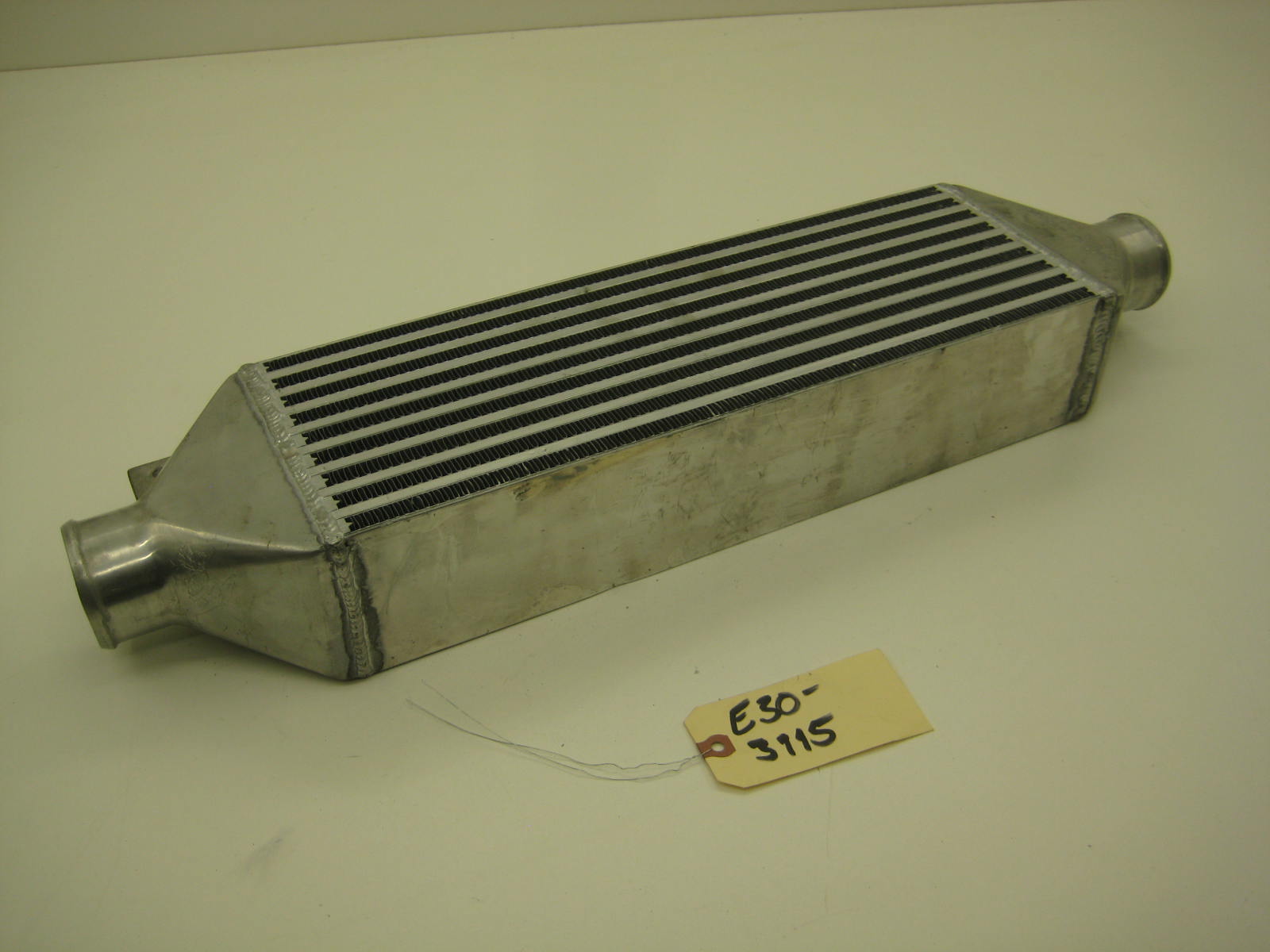bmw e30 318 325 27x3 5x6 2 5 in out universal intercooler