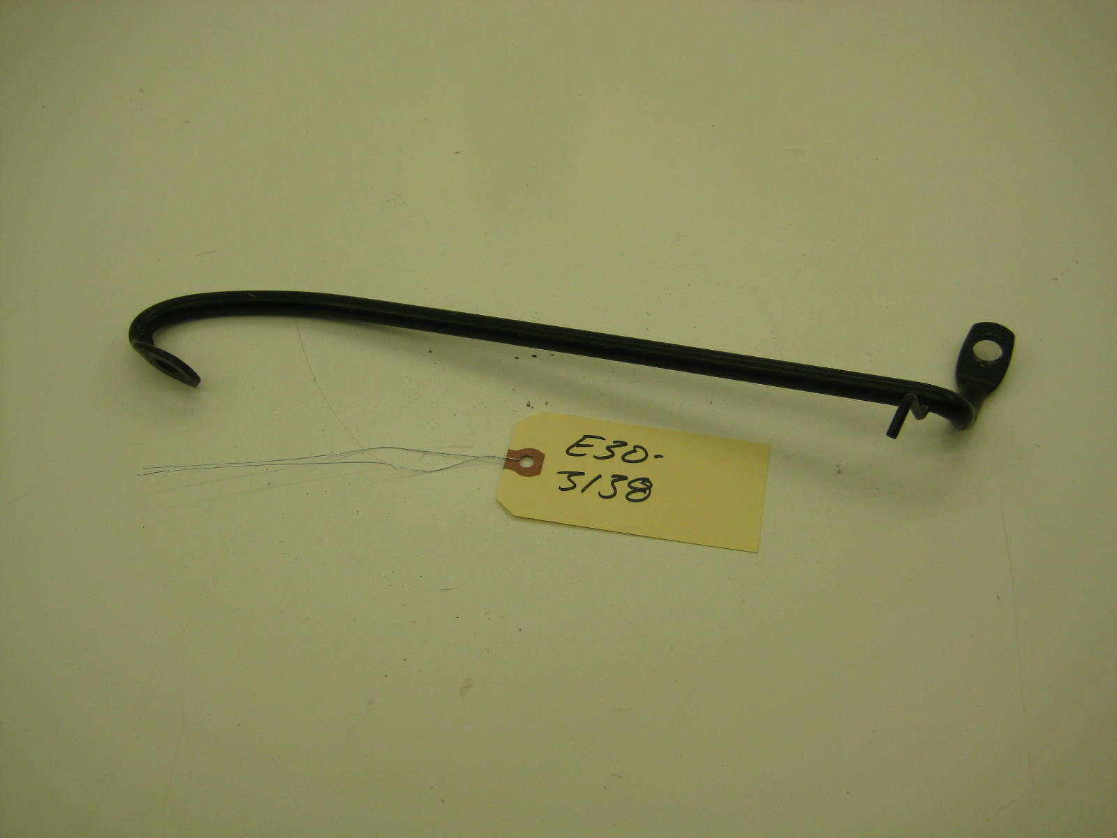 bmw e30 318 325 passenger side seat belt slider coupe