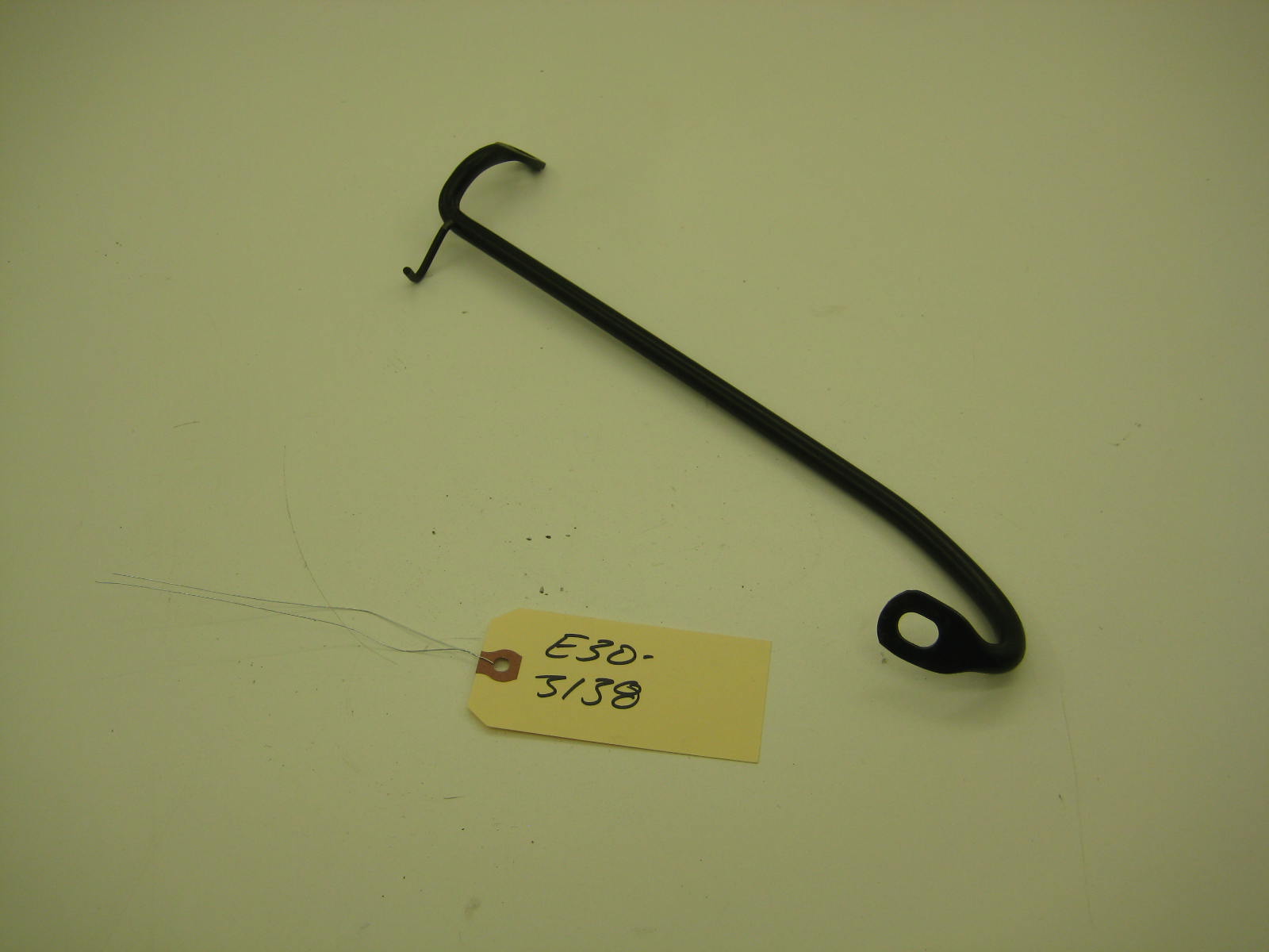 bmw e30 318 325 passenger side seat belt slider coupe