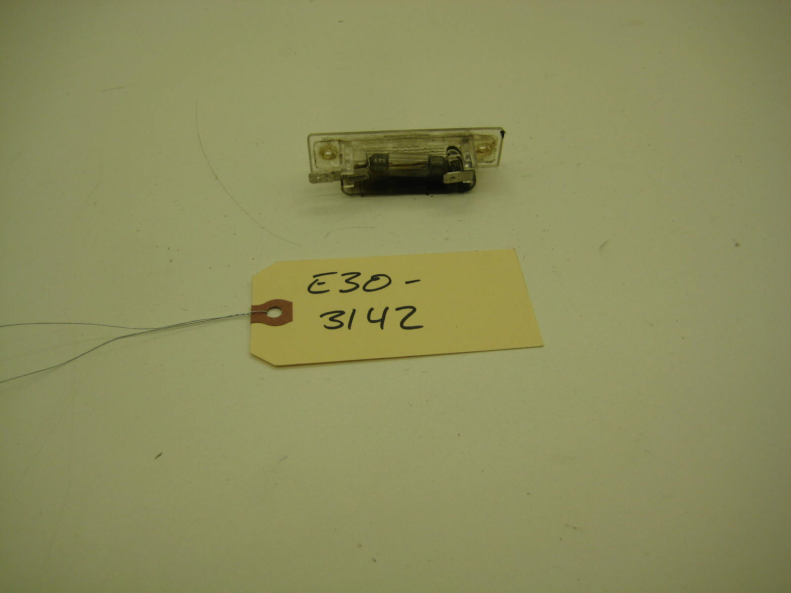 bmw e30 318 325 license plate light 2