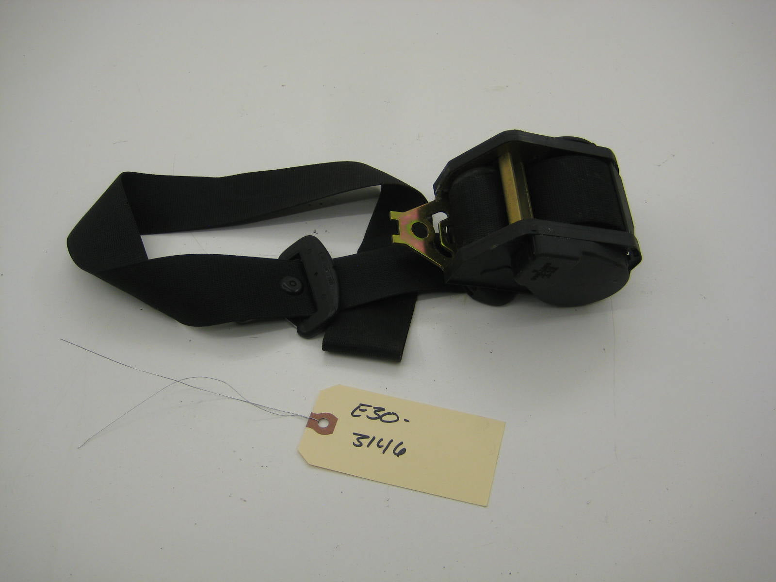 bmw e30 318 325 front seat belt