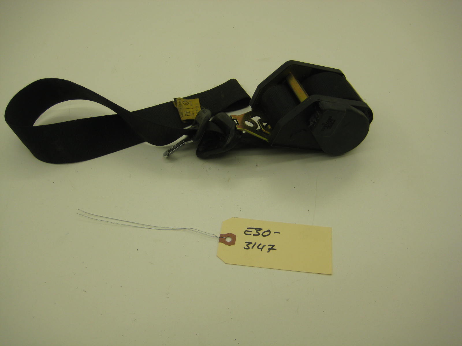 bmw e30 318 325 front seat belt 2
