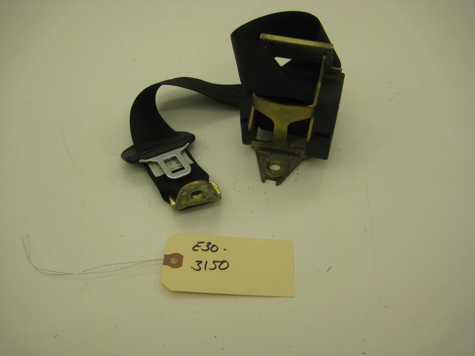 bmw e30 318 325 rear seat belt 2