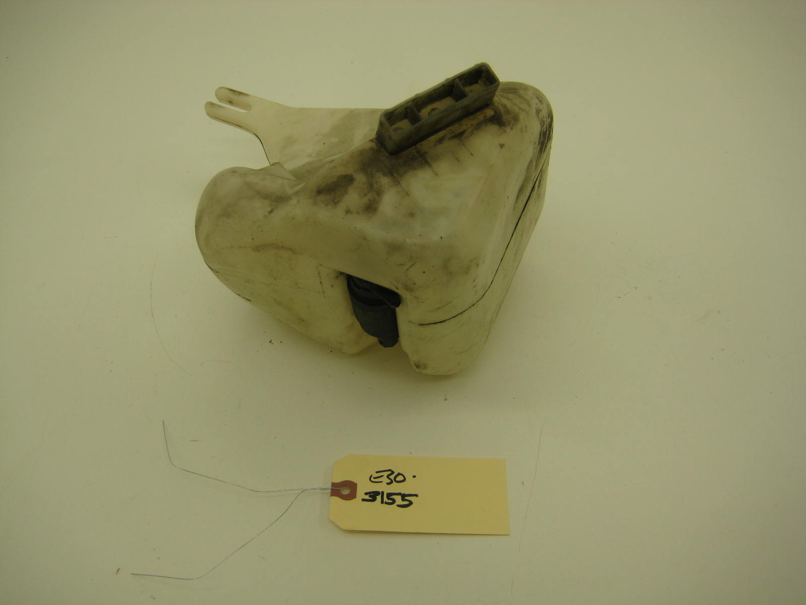 bmw e30 318 325 windshield washer tank and cap