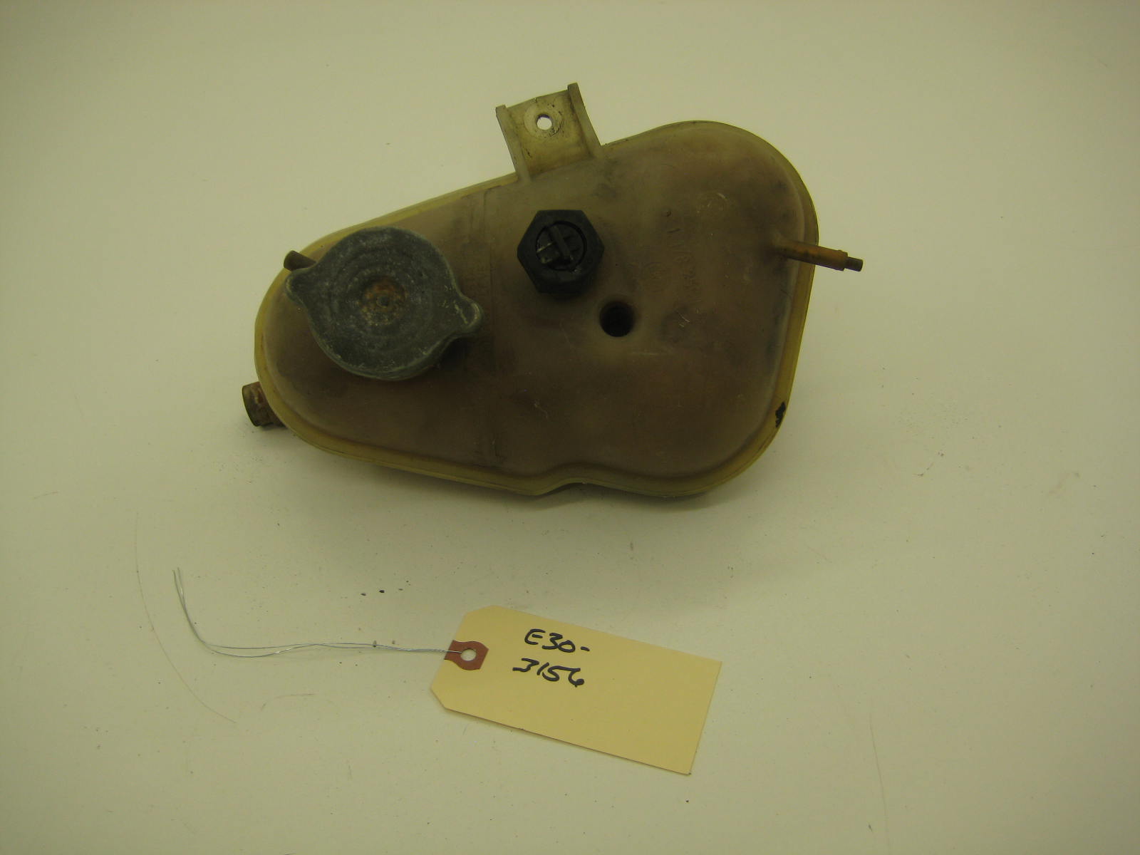 bmw e30 318 325 coolant tank early