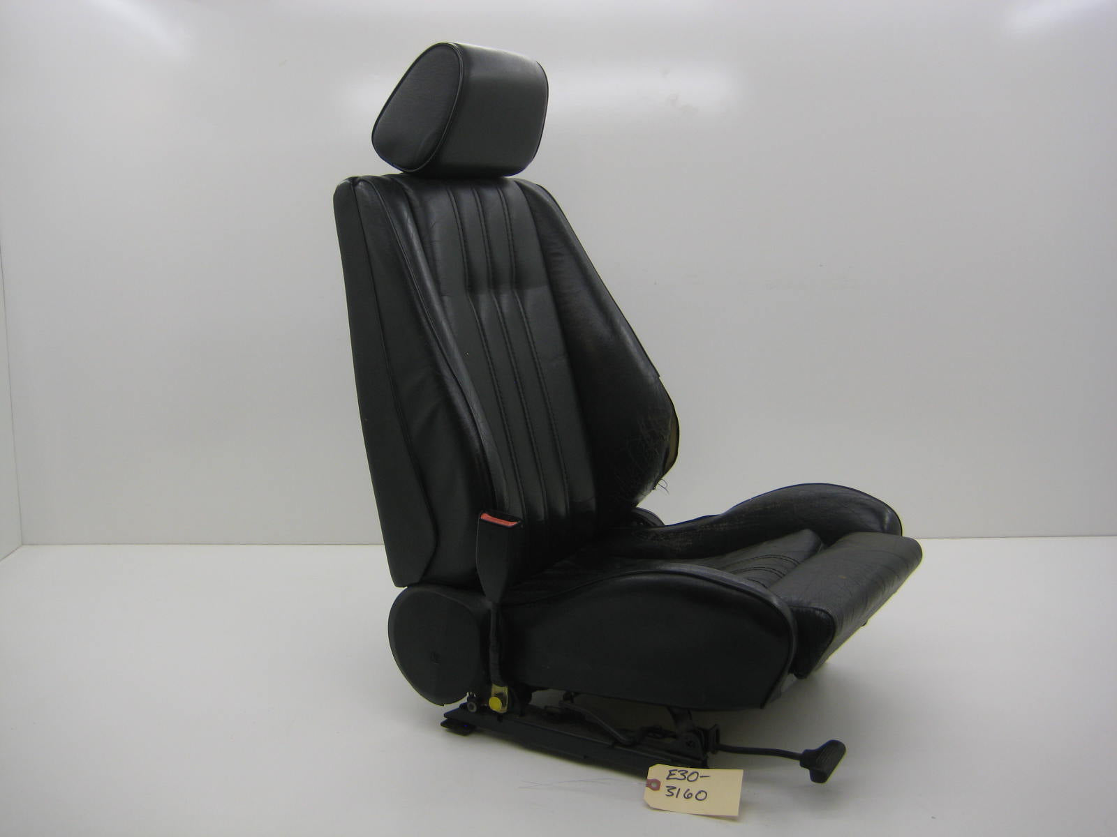 bmw e30 318 325 drivers side sport seat black coupe