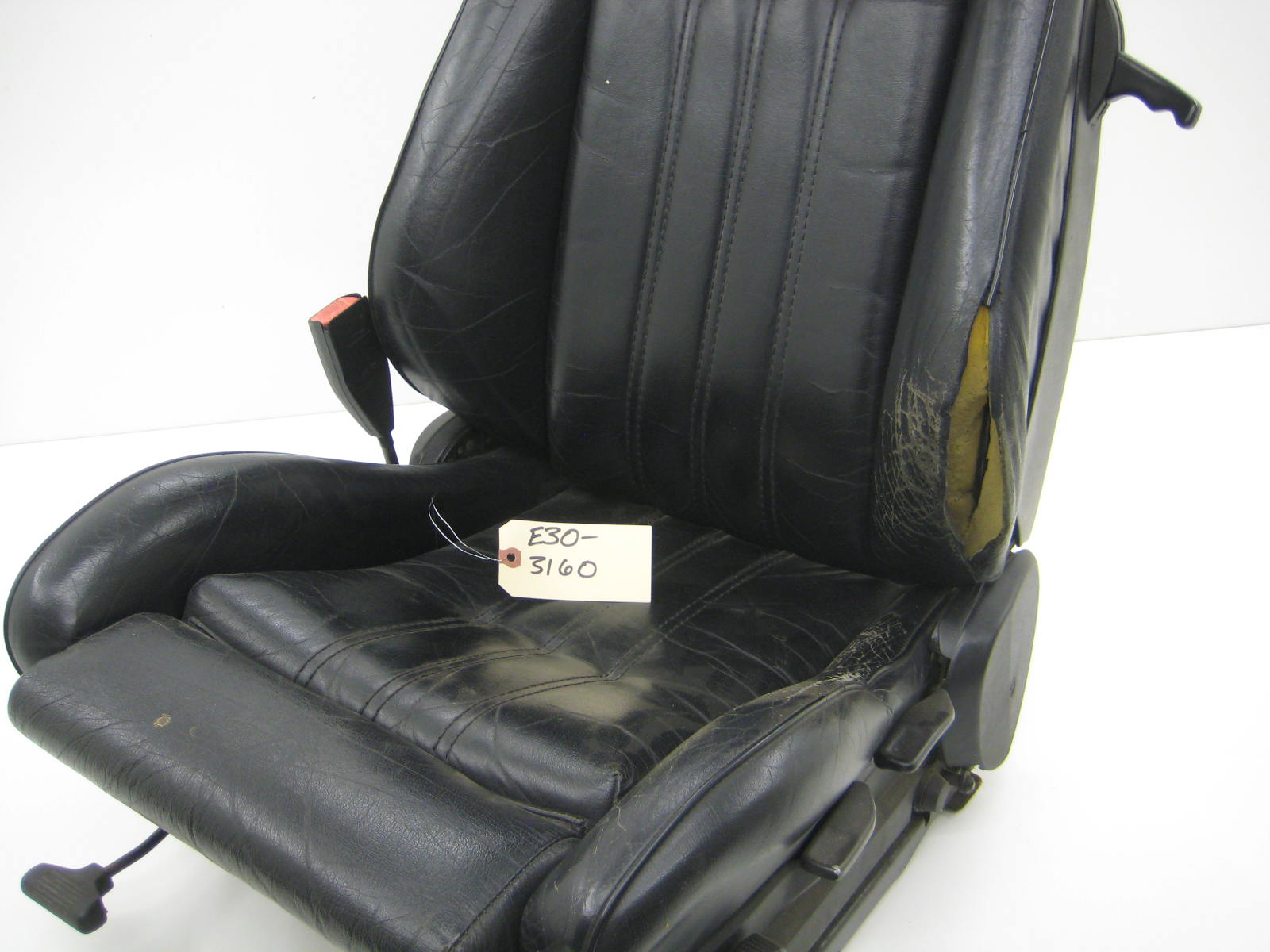 bmw e30 318 325 drivers side sport seat black coupe