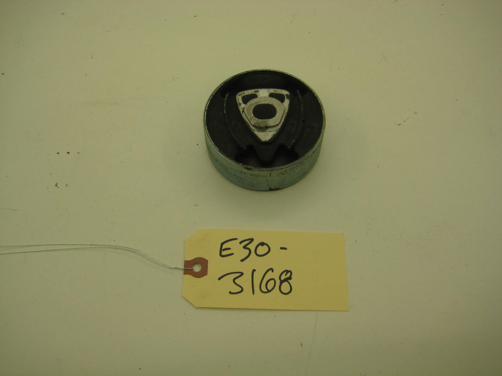 BMW E30 318 325 Differential Bushing